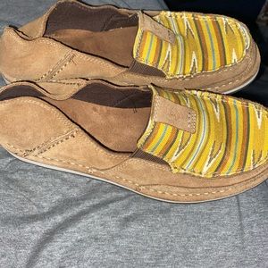 Ariat womens cruisers, size 7